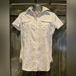 Magellan ladies fish gear shirt Size XS NWOT